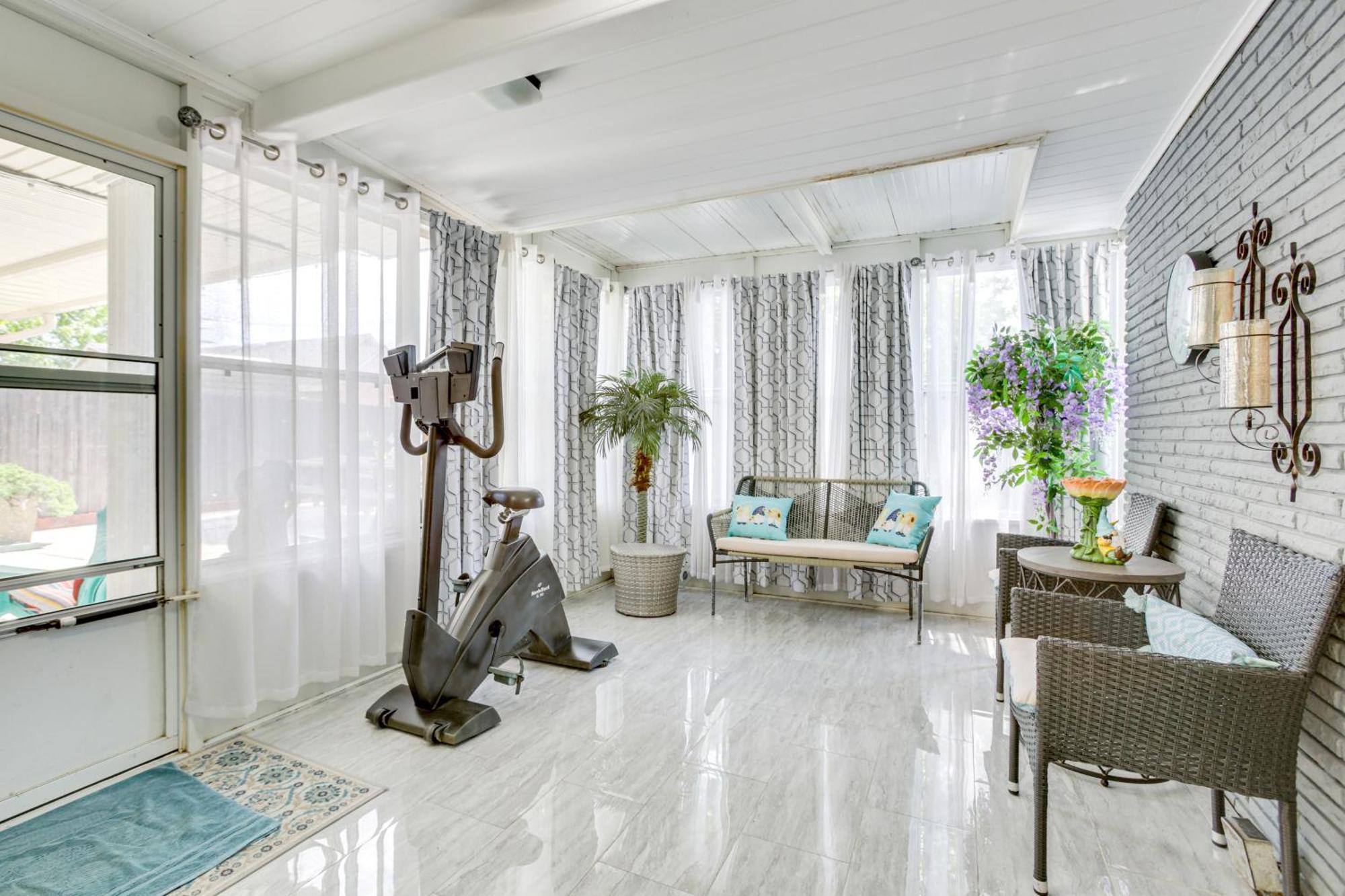 Eclectic Westwego Retreat With Sunroom And Patio! Eksteriør bilde