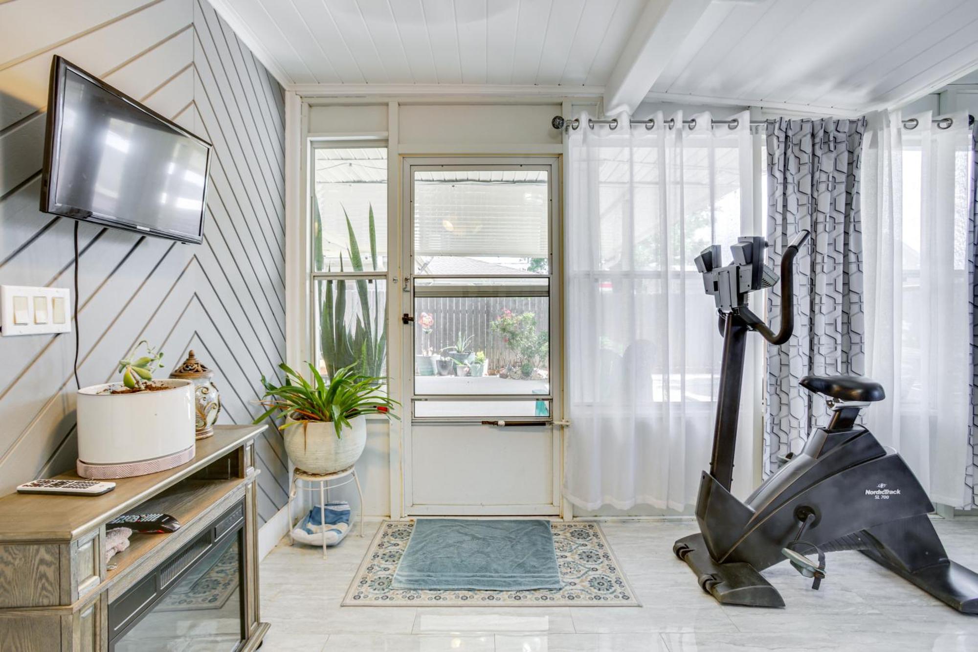 Eclectic Westwego Retreat With Sunroom And Patio! Eksteriør bilde